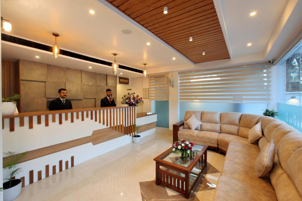 Hotel Novark Munnar Kallar Vattiyar Exterior photo