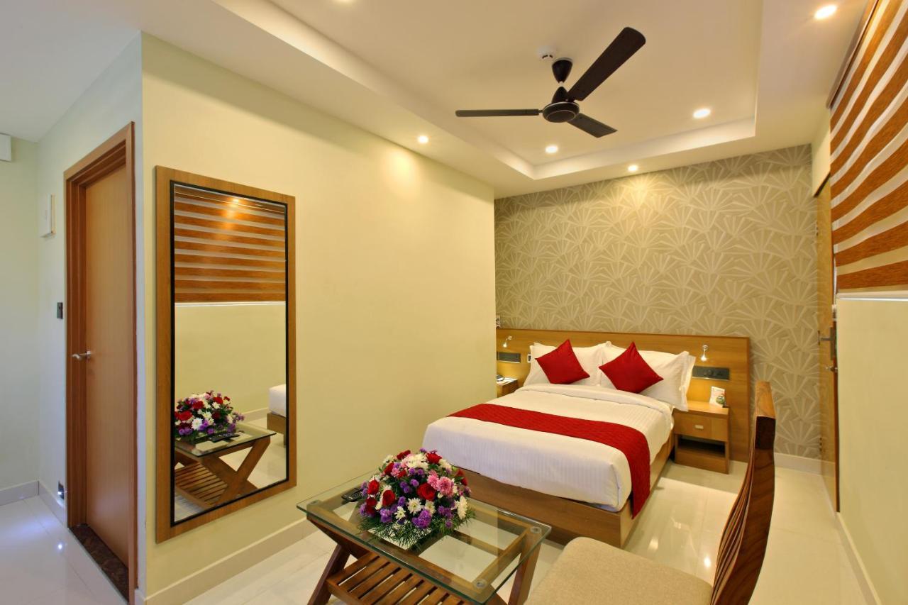 Hotel Novark Munnar Kallar Vattiyar Exterior photo